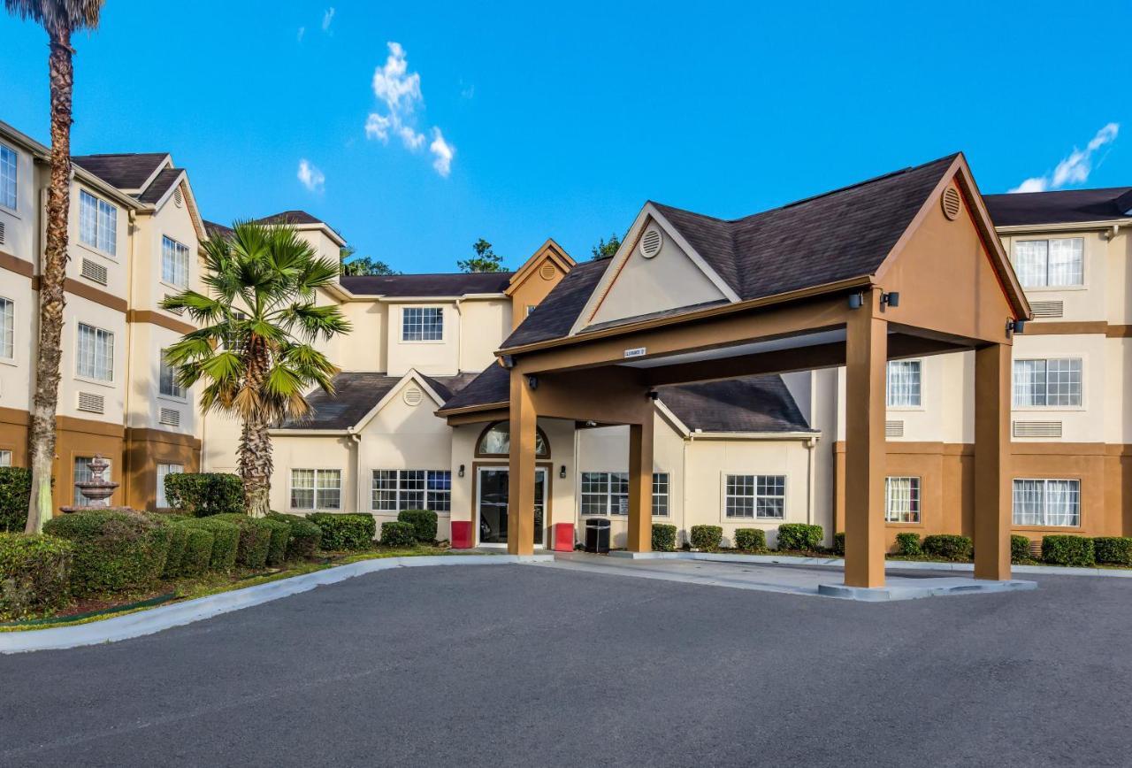 Red Roof Inn Plus+ & Suites Savannah - I-95 Джорджтаун Экстерьер фото