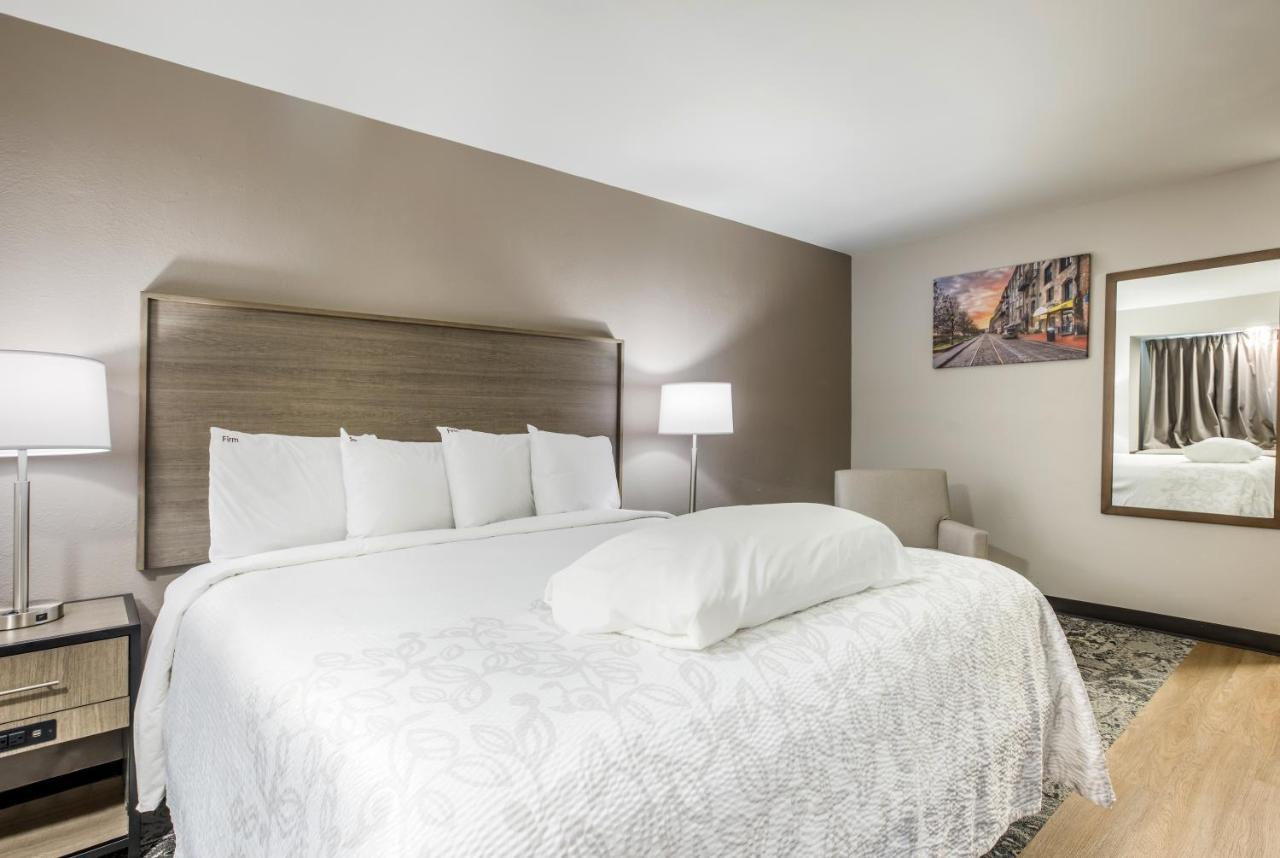 Red Roof Inn Plus+ & Suites Savannah - I-95 Джорджтаун Экстерьер фото