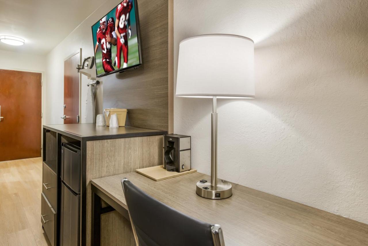 Red Roof Inn Plus+ & Suites Savannah - I-95 Джорджтаун Экстерьер фото
